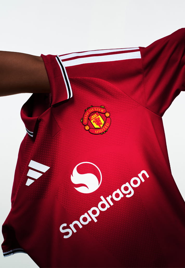 Manchester United 2026/27 Home Jersey: 1977 FA Cup Tribute