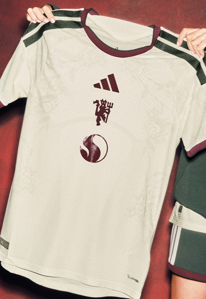 Manchester United 2026/27 Third Jersey: A Love Letter to the City